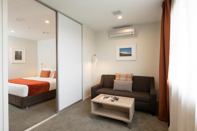 Quest Taupo Aparthotel Exterior photo